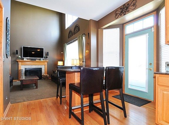 4th image of 24016 W Marathon Ln