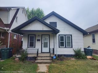 1462 Warwick Ave, Lincoln Park, MI 48146