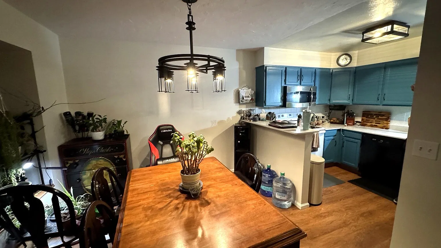 2 bed, 1650 sqft, $2,800 — Photo 2