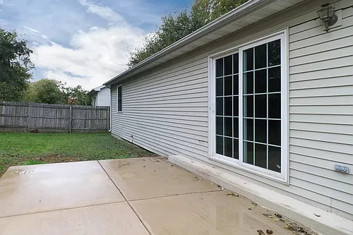 1622 Iowa St Photo 1