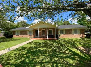 303 E Pine St, Atmore, AL 36502