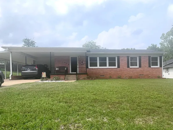 1204 Jones St, Henderson, TX 75654