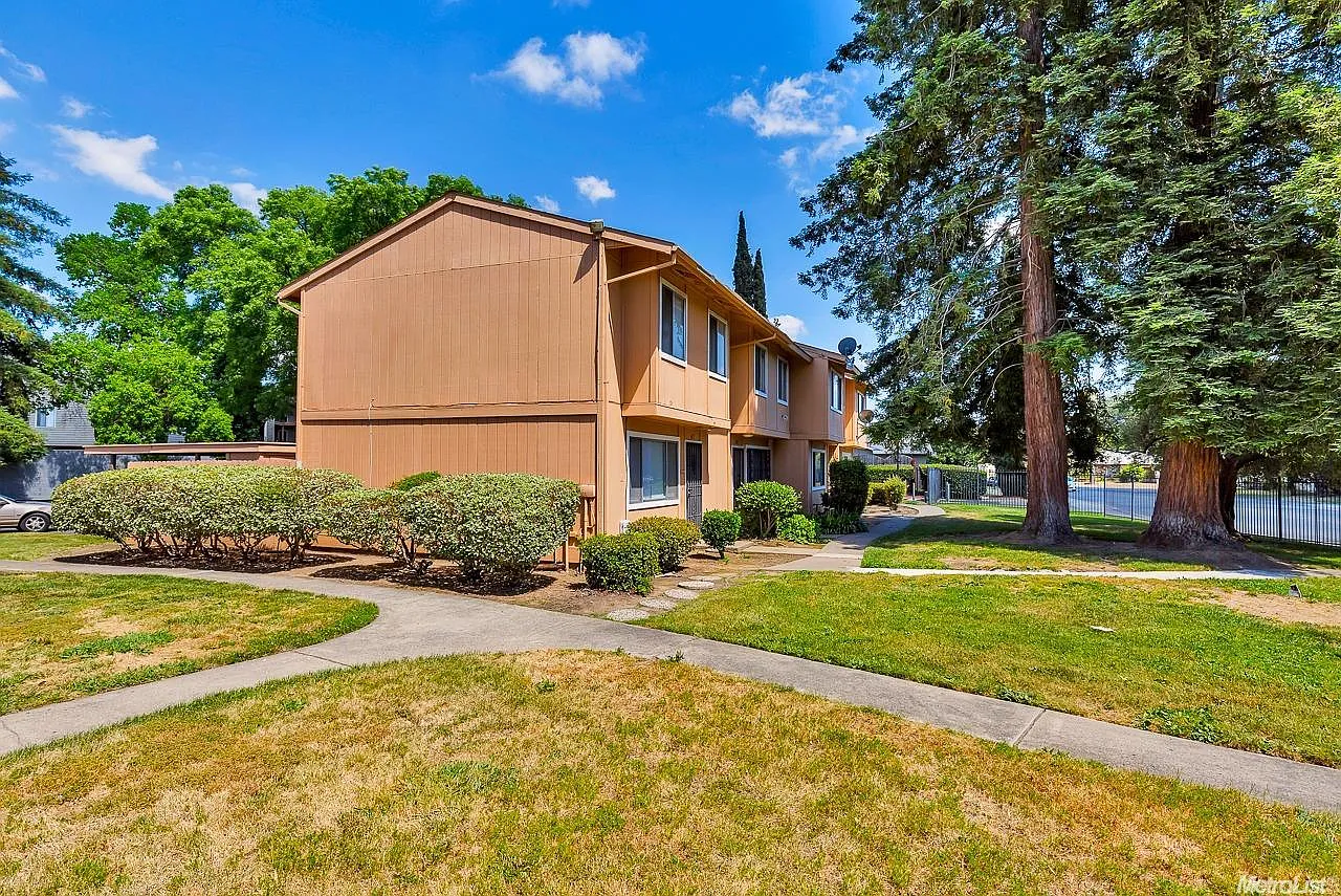 6113 Bamford Dr photo 1