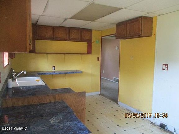 3rd image of 1505 Yarmouth Ave