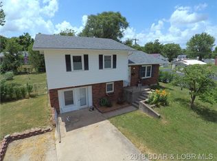 415 Leeds Ave, Eldon, MO 65026