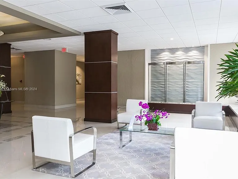 4250 Galt Ocean Dr #Penthouse R — Photo 5