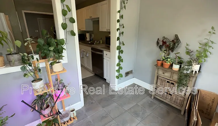 725B Carolina Ave — Photo 20