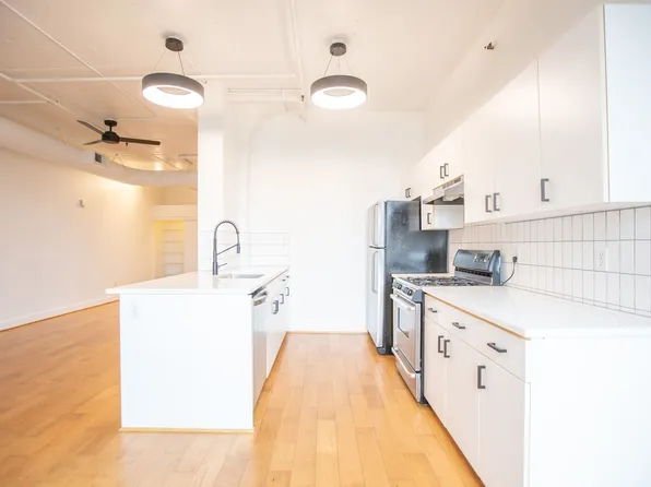 300 NW 8th Ave, Portland, OR