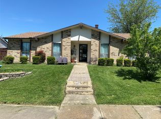 615 Button Dr, Mesquite, TX 75150