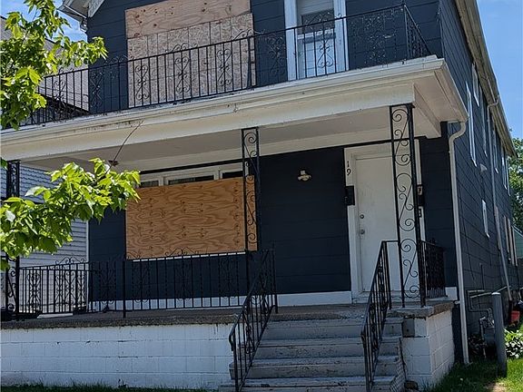 3rd image of 19 Arkansas St