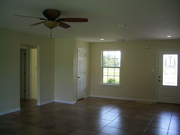 2nd image of 11827 Reata