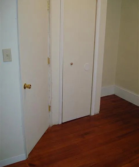 411 41st St W — Photo 3
