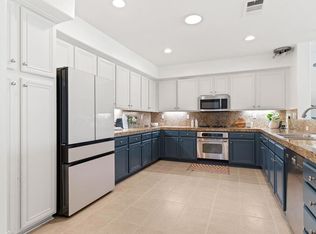 2534 Navarra Dr UNIT C, Carlsbad, CA 92009