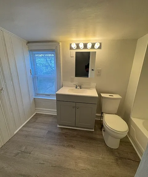409 Beech St — Photo 18