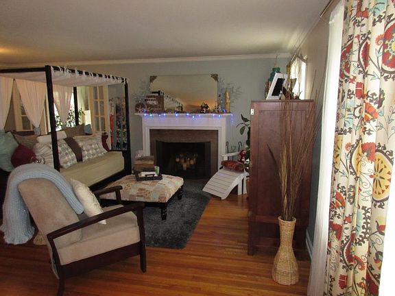 3rd image of 1818 Ashland Ave #A