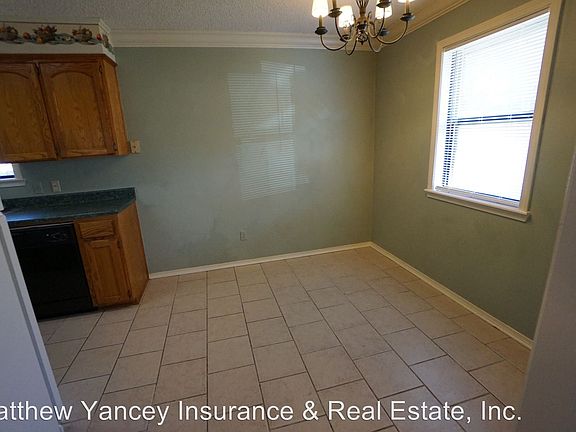 3rd image of 1213 N 28th Pl