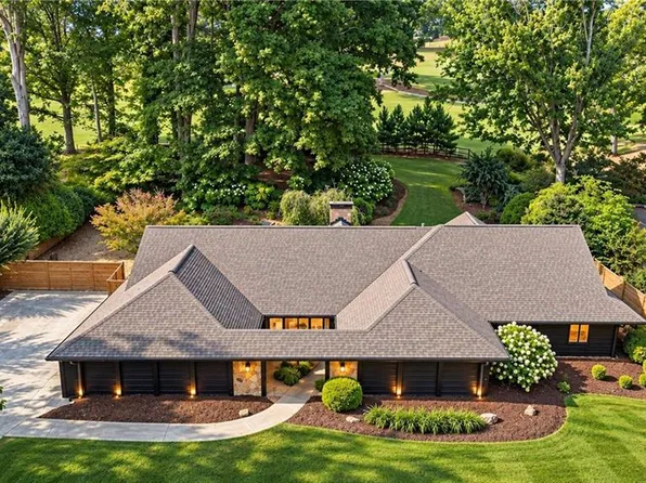 1185 Oakhaven Dr, Roswell, GA 30075