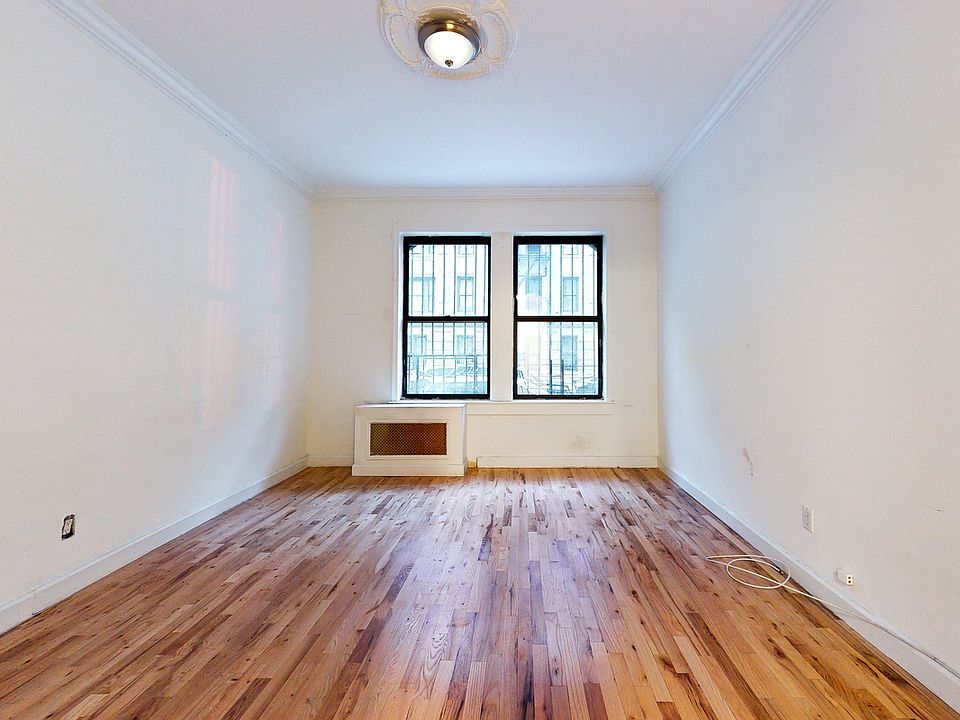 2nd image of 638 W 160th St #1E