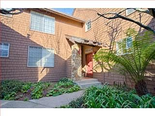 3rd image of 9912 Club Place Ln