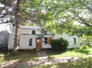 11 White St, Holley, NY 14470