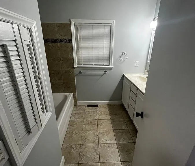 522 N Kerr Ave — Photo 33