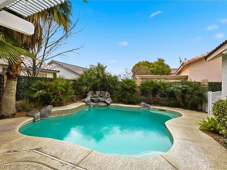 5204 Elm Grove Dr — Photo 11