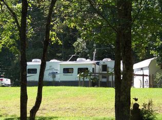 825 Eastridge Rd, Mountain City, TN 37683