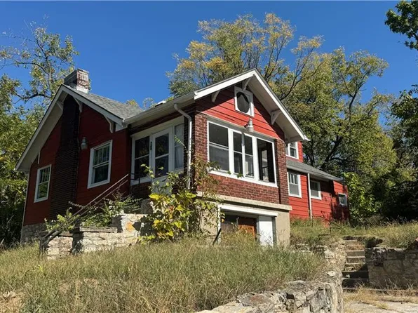 5617 Indiana Ave, Kansas City, MO 64130