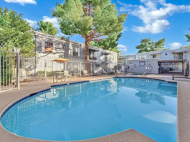 3823 S Maryland Pkwy #B9 — Photo 19