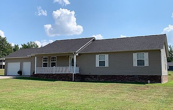 3rd image of 15288 Edgewood Dr