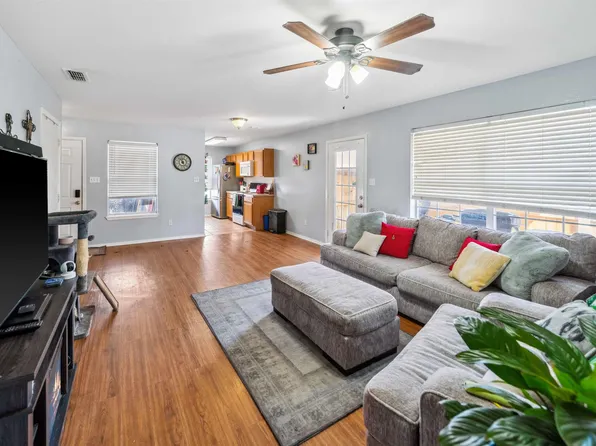 313 Azalea Trl, Whitehouse, TX 75791