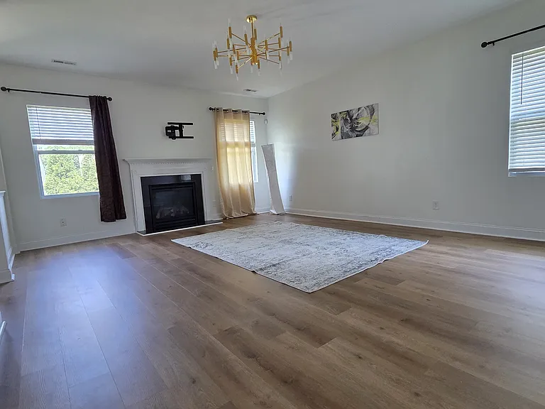 8312 Compton Acres Ln — Photo 4