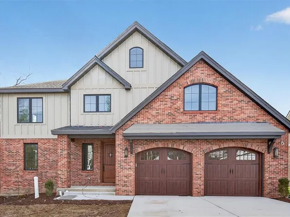 216 W Essex Ave, Saint Louis, MO 63122