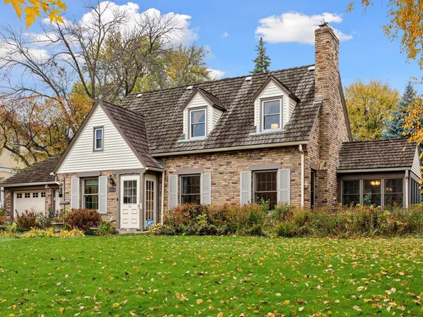 1023 Nebraska Ave W, Saint Paul, MN 55117