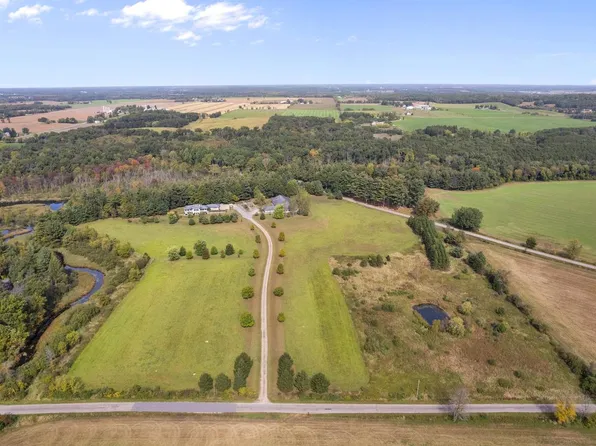 9364 Spring Creek Road, Amherst, WI 54406