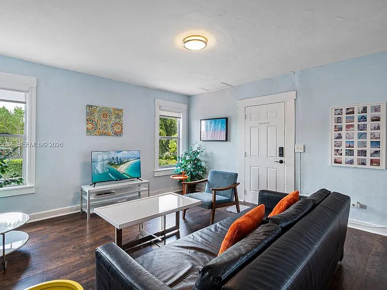 2255 SW 10th St #B — Photo 11