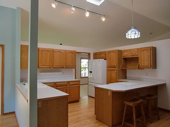 4th image of 4011 141st Ct NW