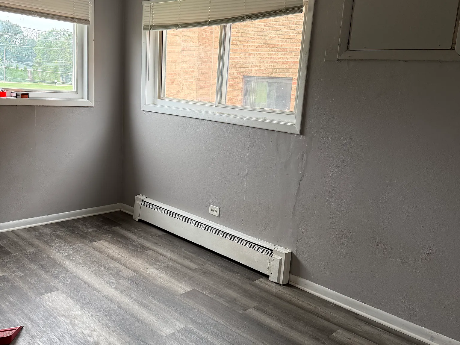 2 bed, 900 sqft, $1,350 — Photo 2