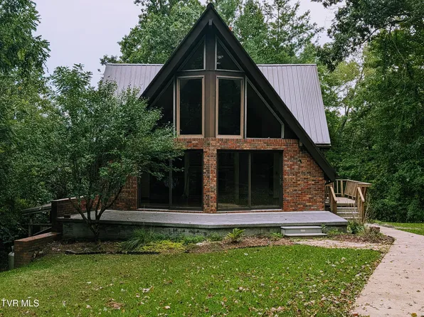 308 Travis Stanley Rd, Haysi, VA 24256
