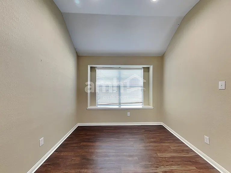4713 Honey Creek Ct — Photo 8