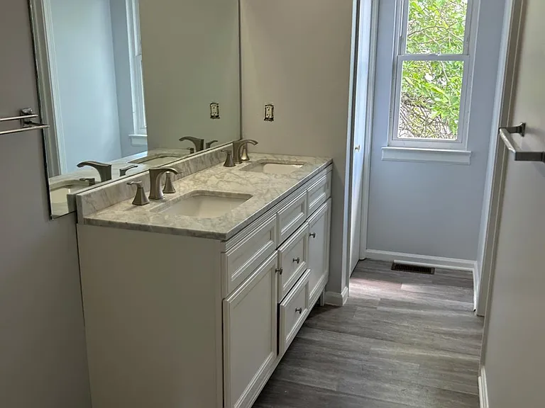 28 Renaissance Ln — Photo 11
