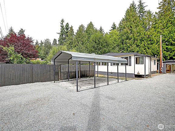 3rd image of 3019 Sauk Dr