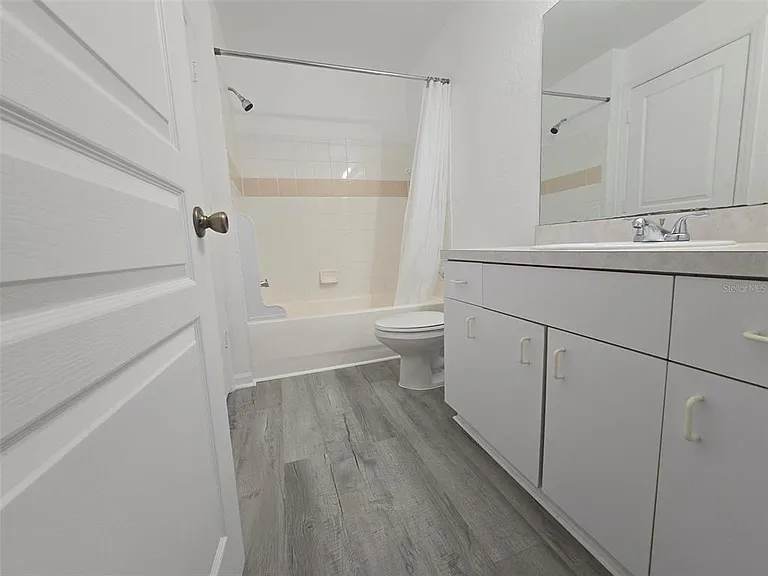 17108 Carrington Park Dr #707 — Photo 11