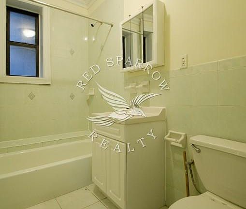 5th image of 240 Audubon Ave APT 6