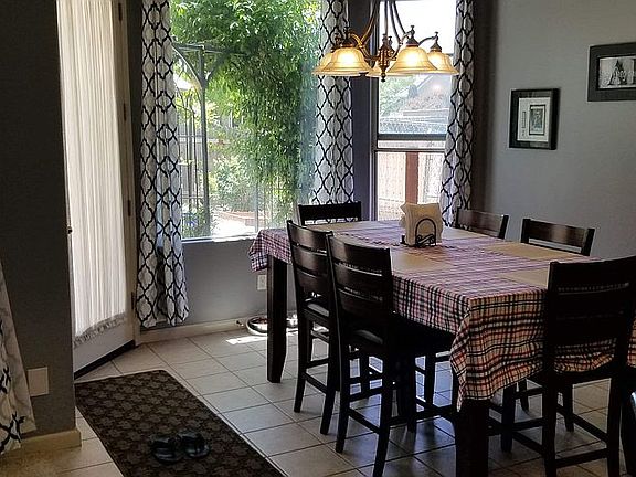 4th image of 2832 Morris Ave