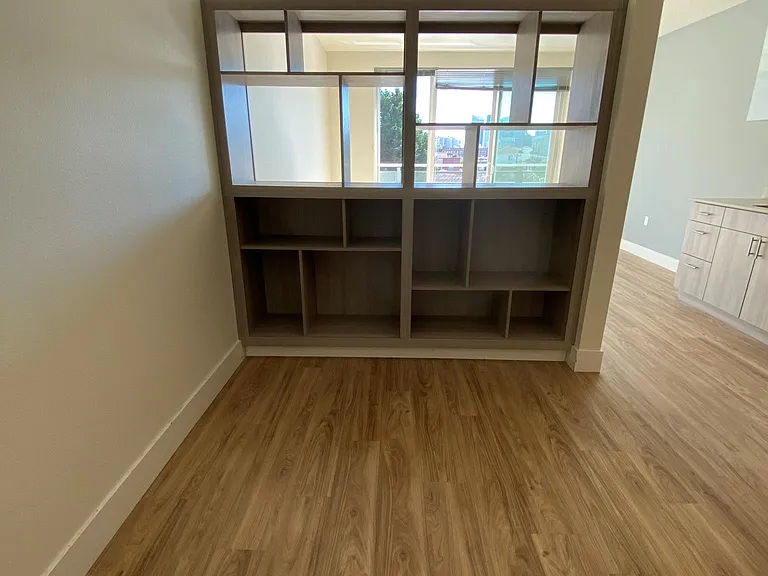 422 Summit Ave E — Photo 14