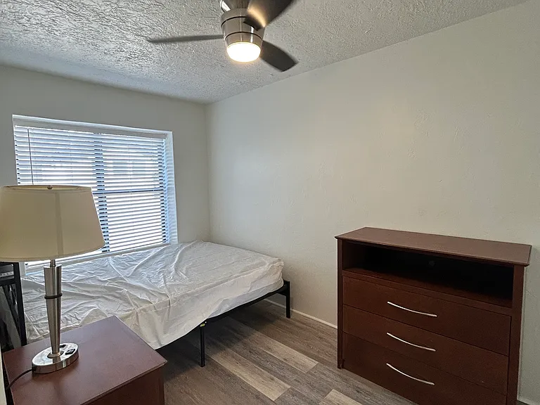 174 W 7th Ave #2 — Photo 9