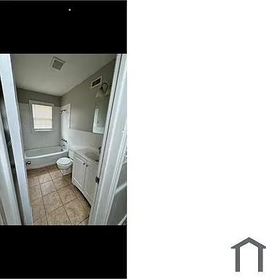 1436 SW 44th St — Photo 6