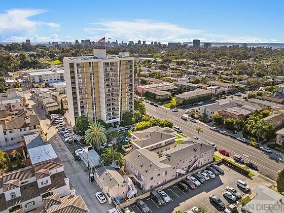 2nd image of 3621 Park Blvd