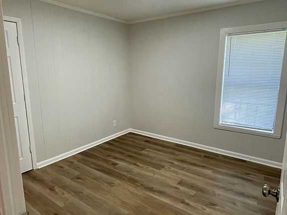 5th image of 1919 Bella Vista St